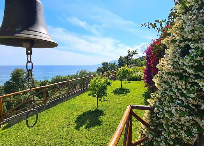 Casa de Férias Traumvilla Mit Panoramapool By Interhome