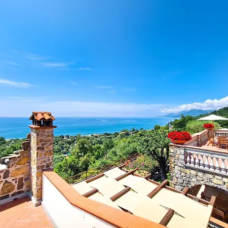 Casa de férias Traumvilla Mit Panoramapool By Interhome