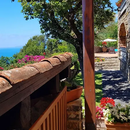 Traumvilla Mit Panoramapool By Interhome