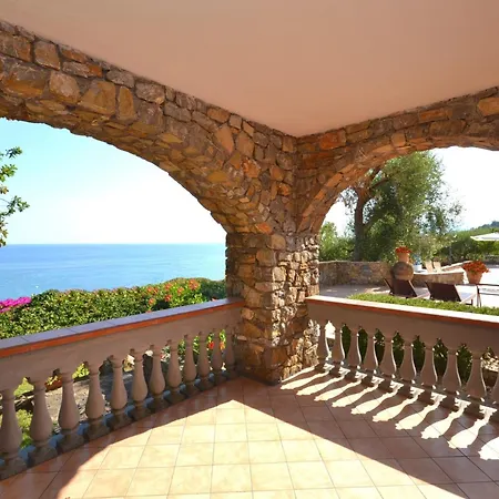 Casa de férias Traumvilla Mit Panoramapool By Interhome *