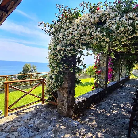 Casa de férias Traumvilla Mit Panoramapool By Interhome Vibonati